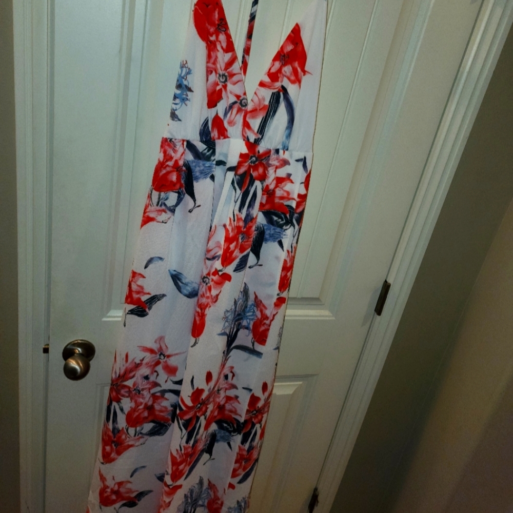 Simplee Maxi Dress- Medium